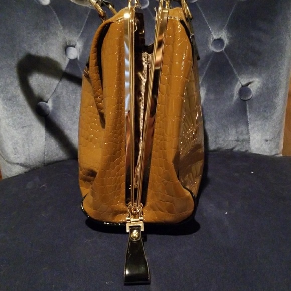 Purse - Picture 2 of 5